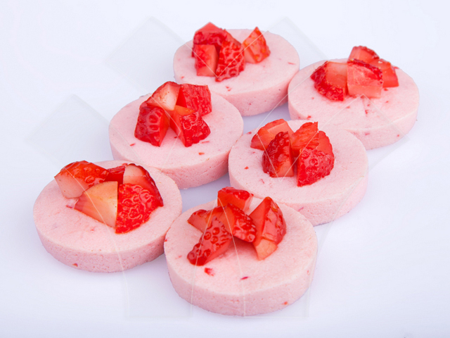 Mini creamed strawberry