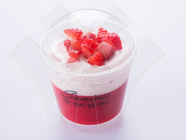 Strawberry mousse